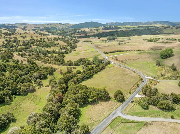 645 West Coast Road Makarau_14