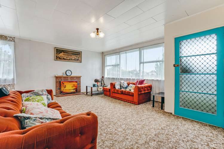 14 Quennell Avenue Favona_5