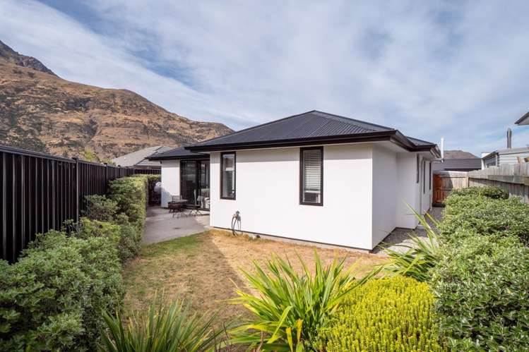 8 Peterley Road Lower Shotover_7