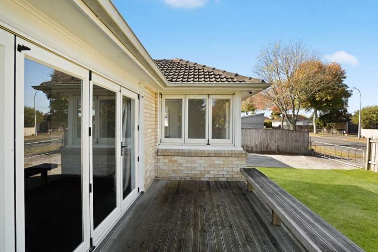 2 Kenney Crescent Fairfield_13