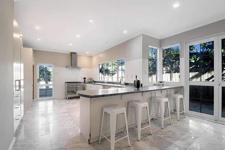 13 Belvedere Court West Harbour_8