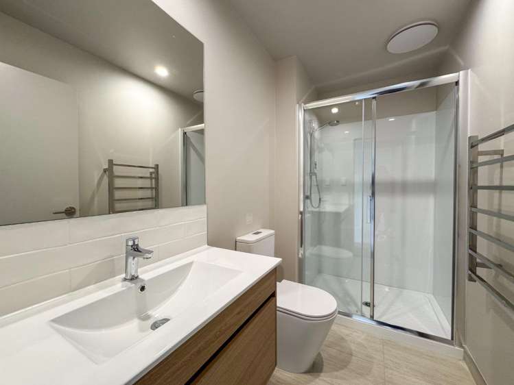 15d Molley Green Place 10044_7