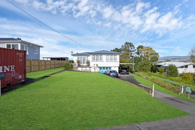 60 Chorley Avenue Massey_19