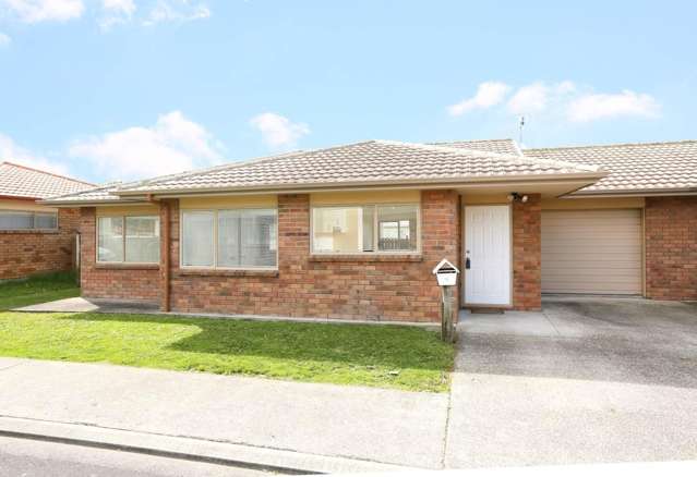 3 Bedrooms 1 Bathroom brick house for rent