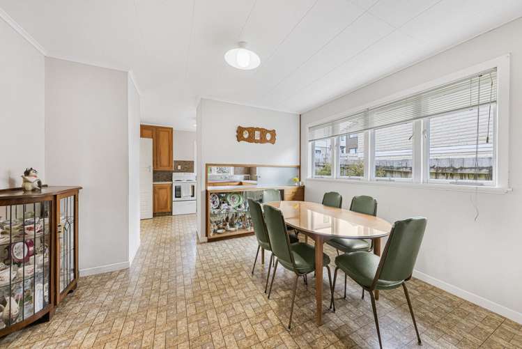 5 Valron Road Te Atatu South_8