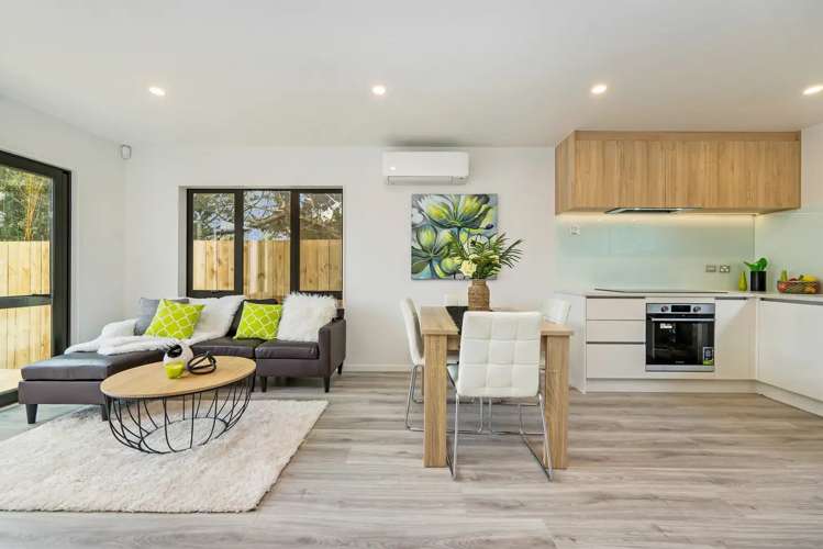 B/13 Renata Crescent Te Atatu Peninsula_1