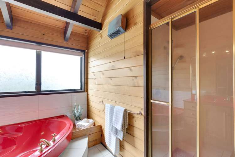 6 Emma Place Pukete_25