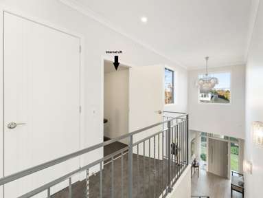 11 Lake Drive_4