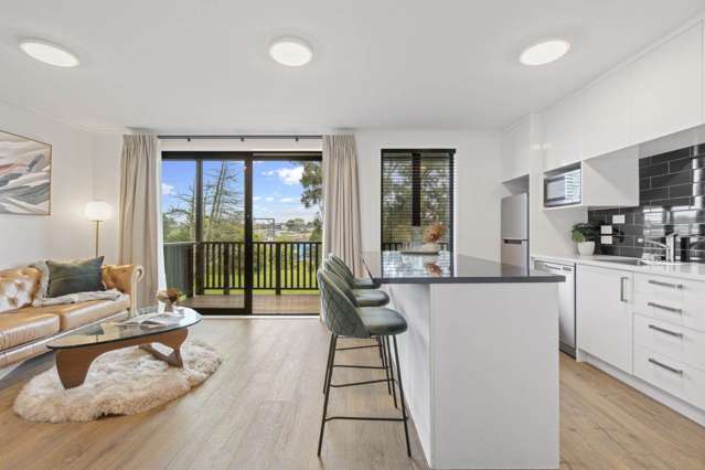 11/90 Swaffield Road Papatoetoe_4