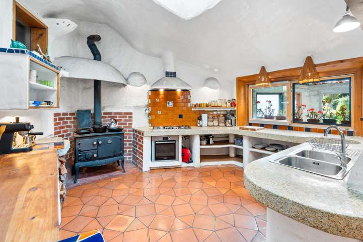 210 Tirohanga Road_5