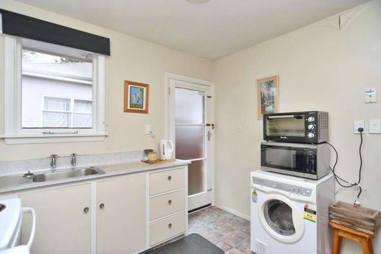 8 Packe Street Edgeware_6