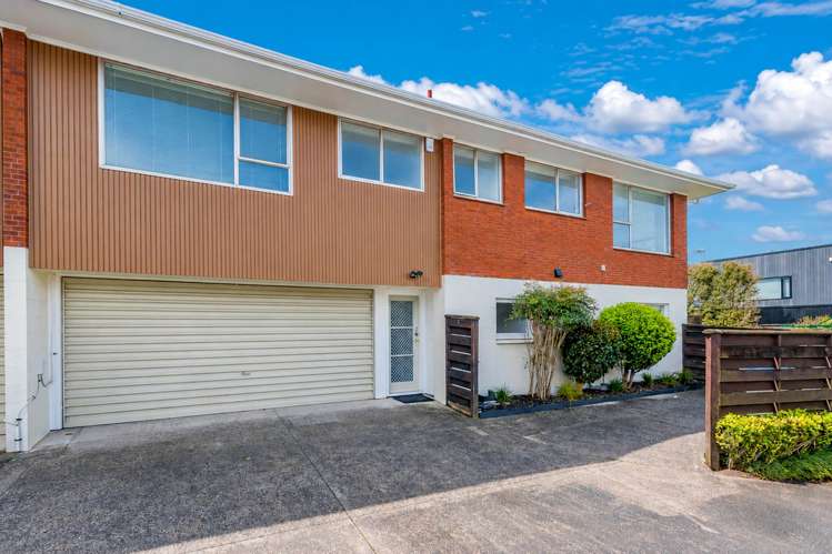 2/30 St Vincent Avenue Remuera_23