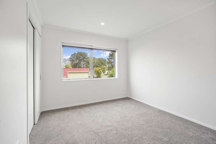 2/13 Crosher Place Silverdale_14