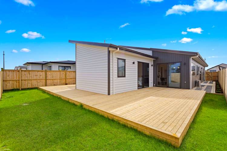 19 Korowhiti Road Clarks Beach_20