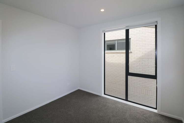 1/16 Sladden Street Naenae_5