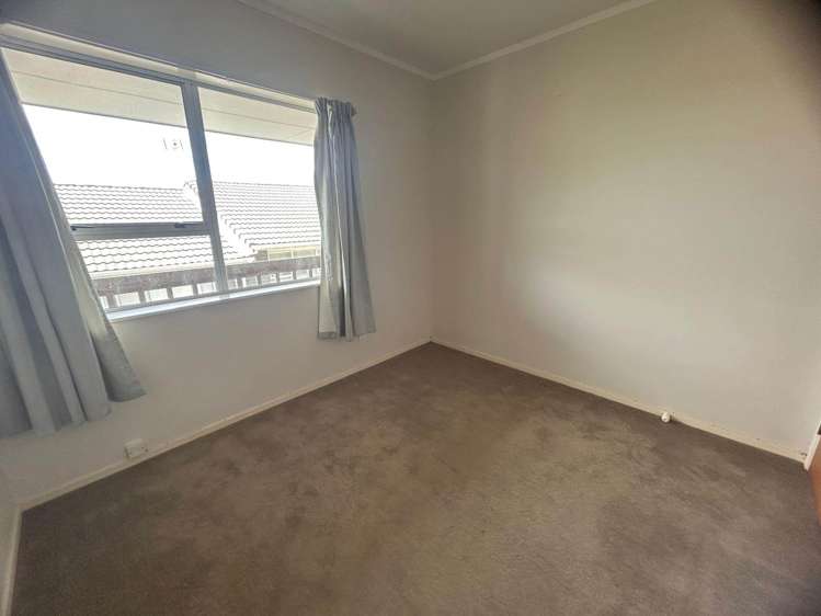 1/16 Cambric Place Botany Downs_7