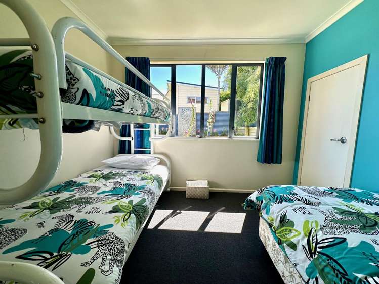 30 Tarata Street Kaka Point_14