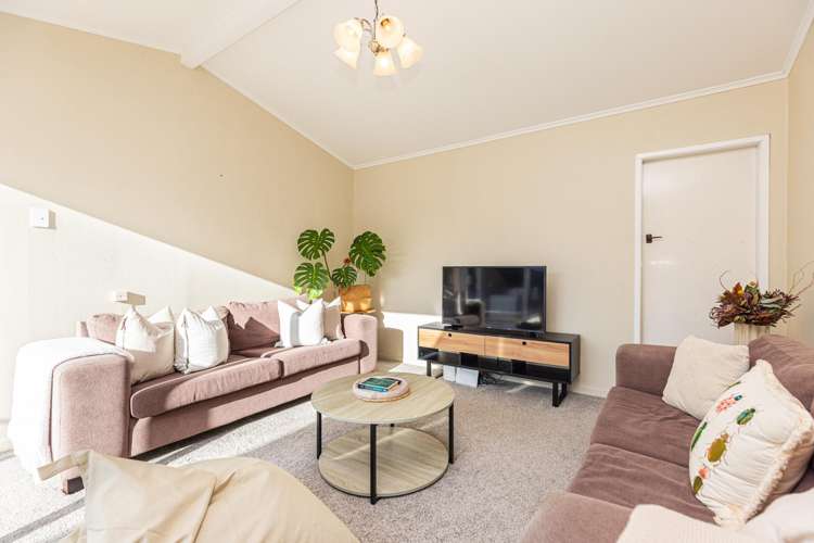 56 Great North Road Saint Johns Hill_11