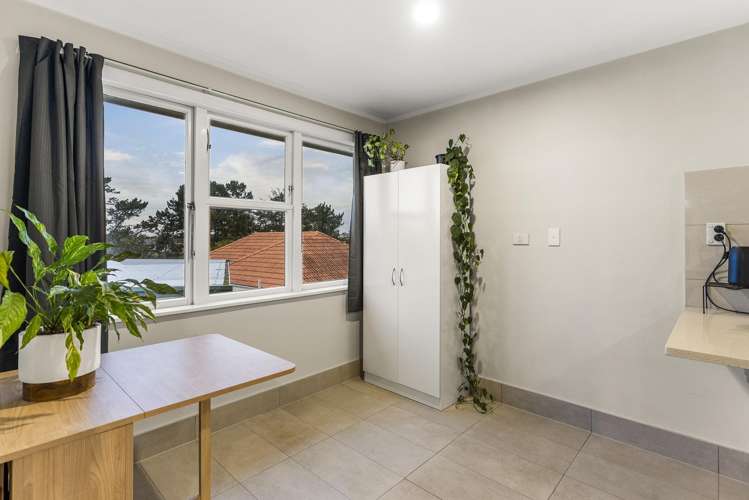 4/331 Royal Road Massey_19