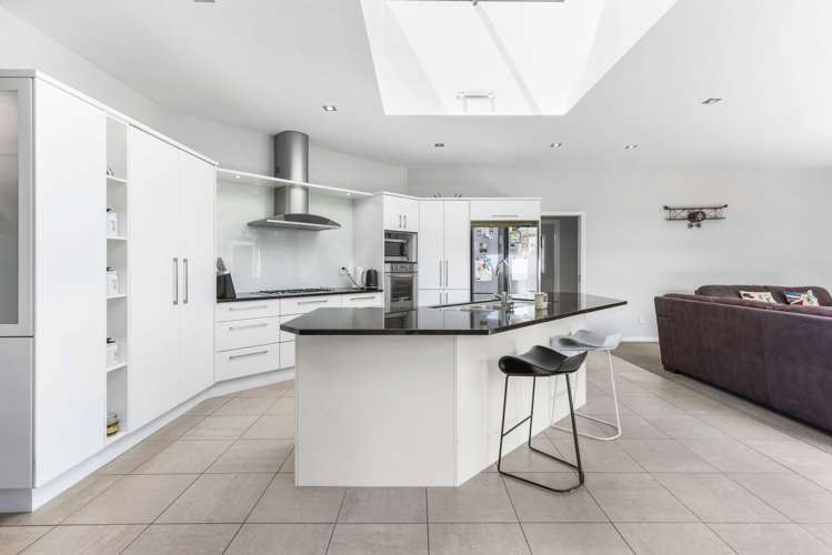 3 Meadowbank Court Huntington_6