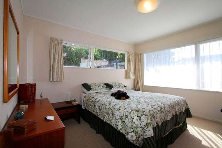 28 Haseler Crescent Mellons Bay_5
