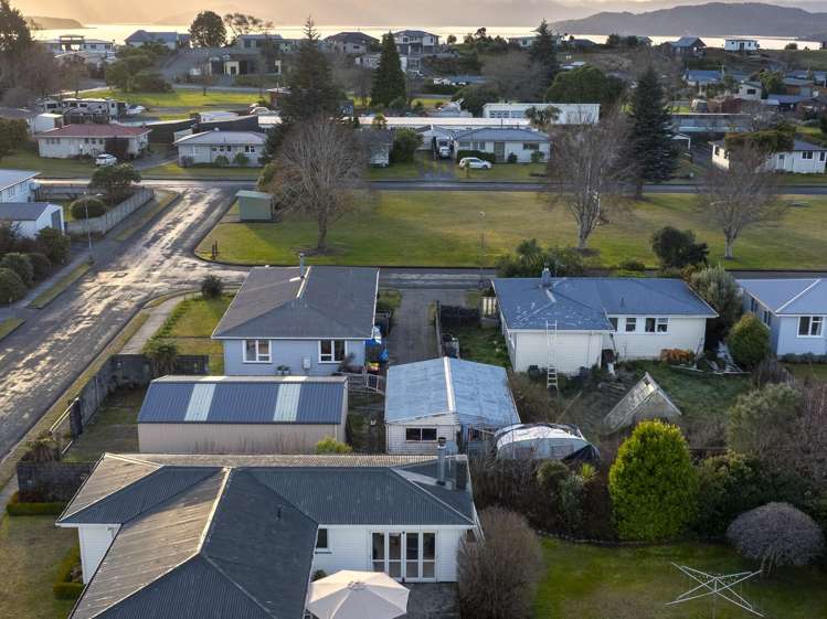 27 Excelsior Place Manapouri_11