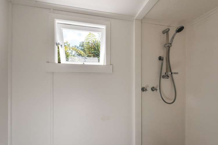 19 Victoria Road Onetangi_12