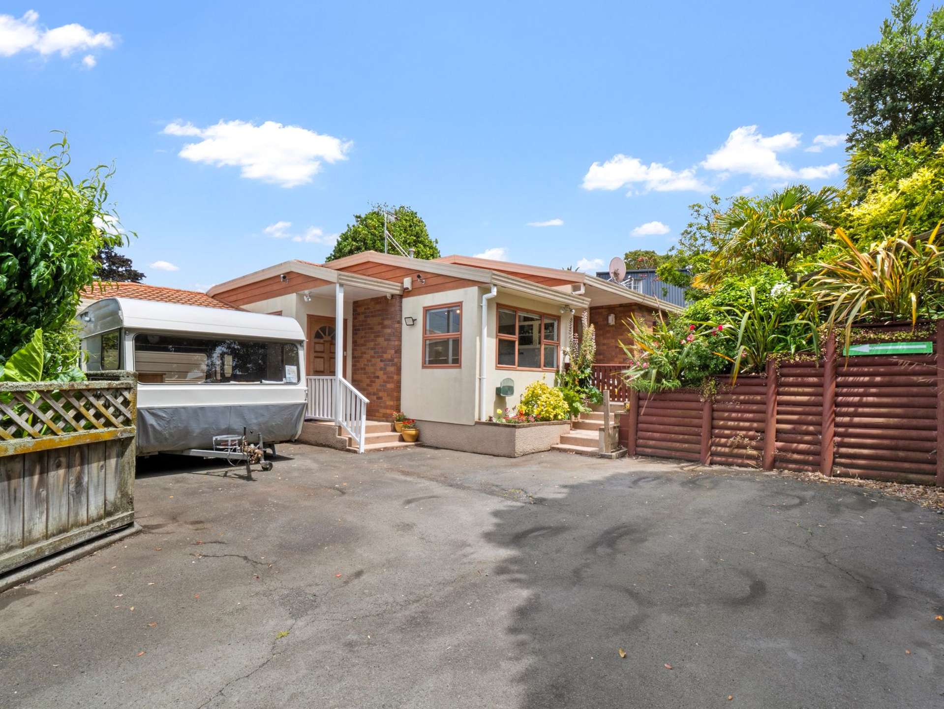2A St Leonard Street Saint Johns Hill_0
