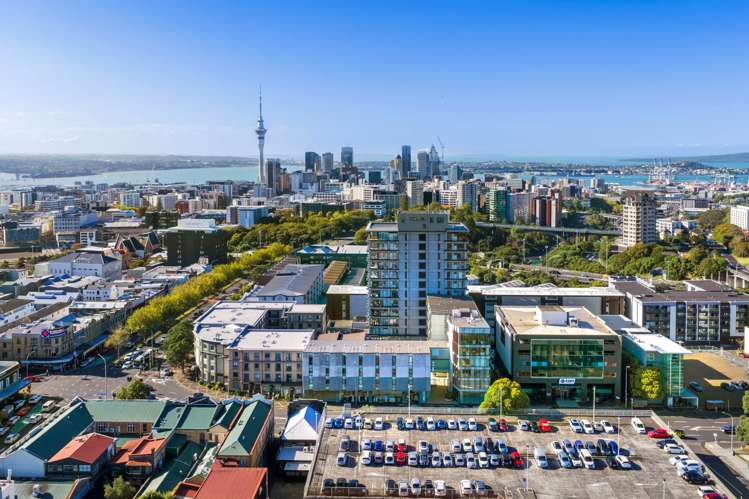 10G/38 Khyber Pass Road Grafton_9