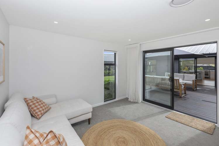 7 Winning Post Place Halswell_16