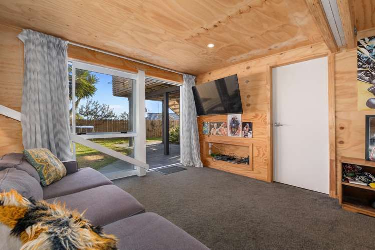 17b Meander Drive Welcome Bay_10