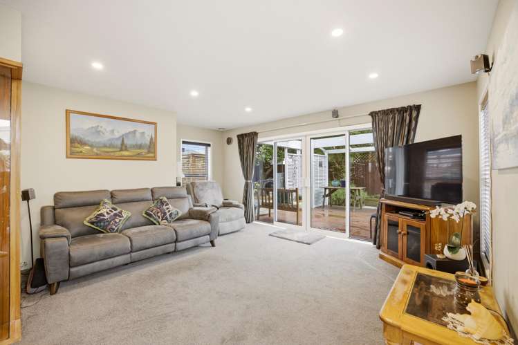 2/122 Harewood Road_2