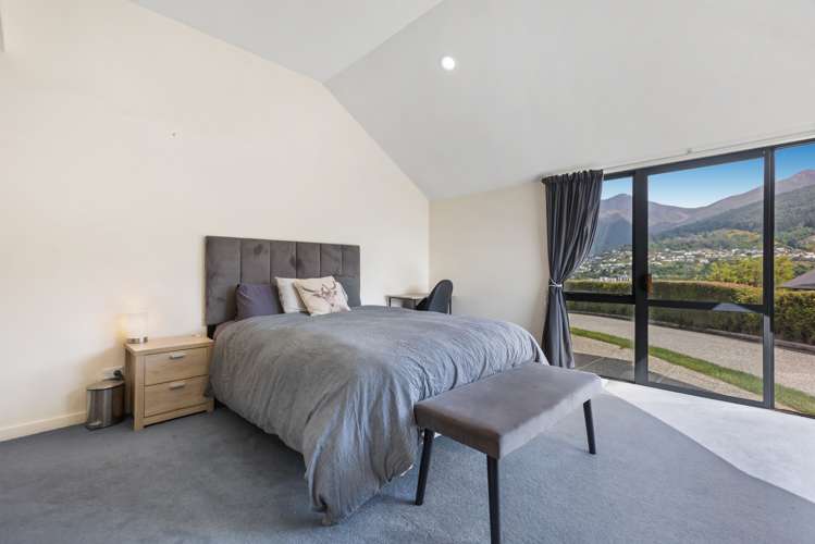 8 Elizabeth Place Kelvin Heights_7