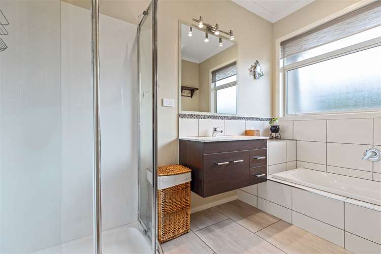 163 Oriental Parade Papamoa_16