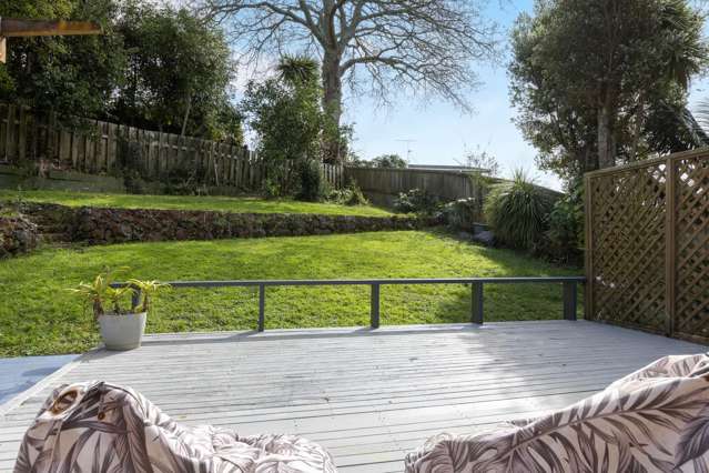 2/12 Surville Place Mairangi Bay_2