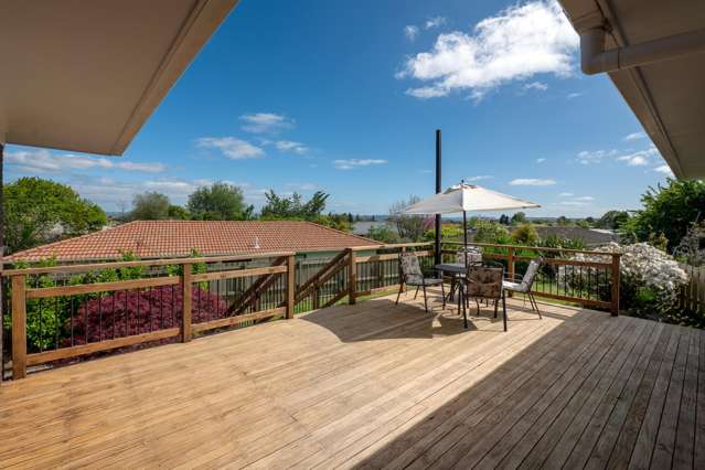 9 Maple Grove Owhata_2