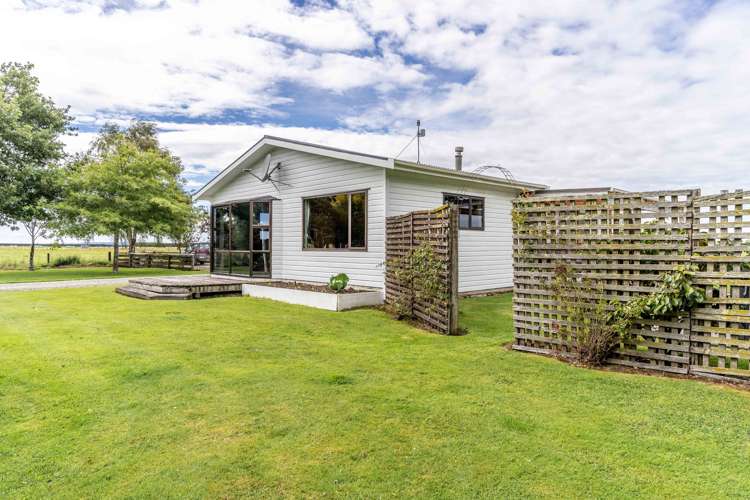 35 Crowe Road Winton Surrounds_13