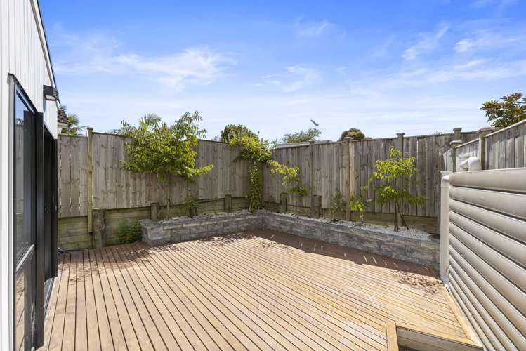 5a Hemsway Place Sunnyhills_13