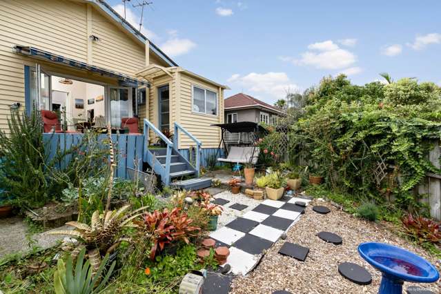 77 Astley Avenue New Lynn_4