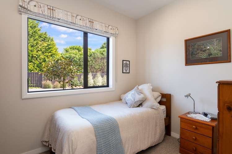 42 Grangewood Drive Lincoln_19