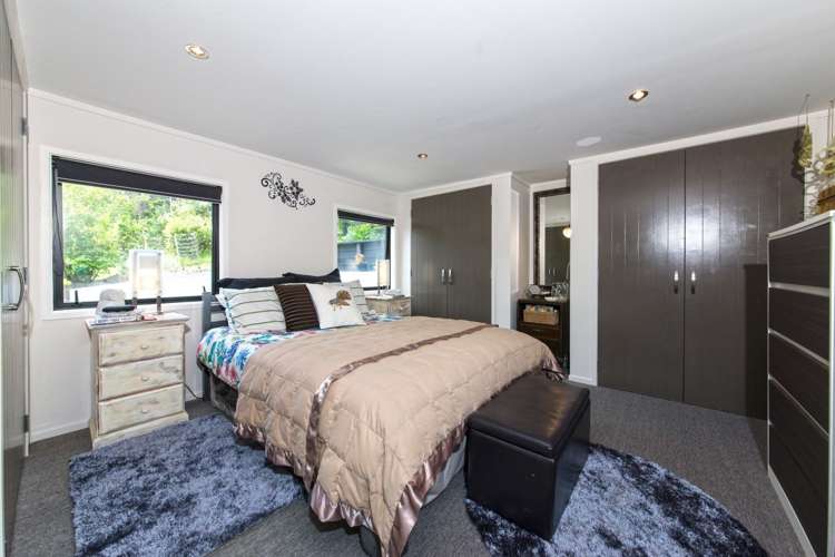 31 Foster Avenue Huia_16