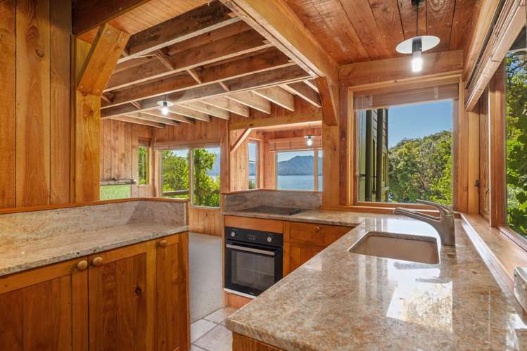 191 Port Underwood Road Waikawa_9