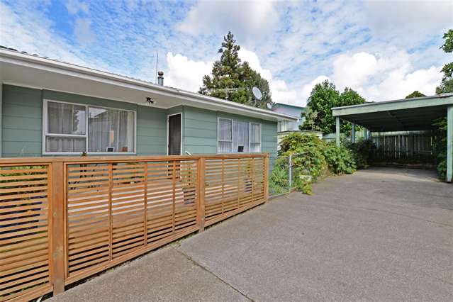 2/4 Wickstead Place Massey_1