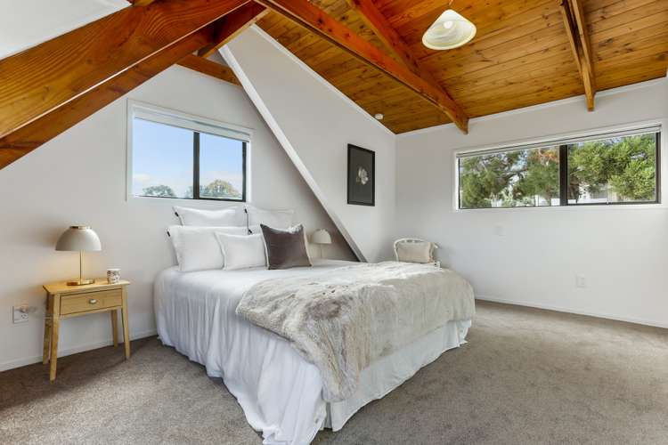 1/24 Gatman Street Birkdale_13