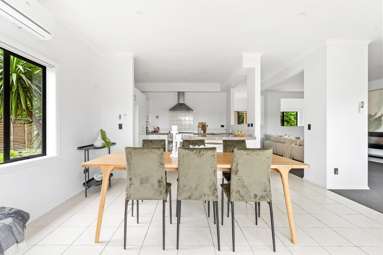 42 Parkwood Crescent_2