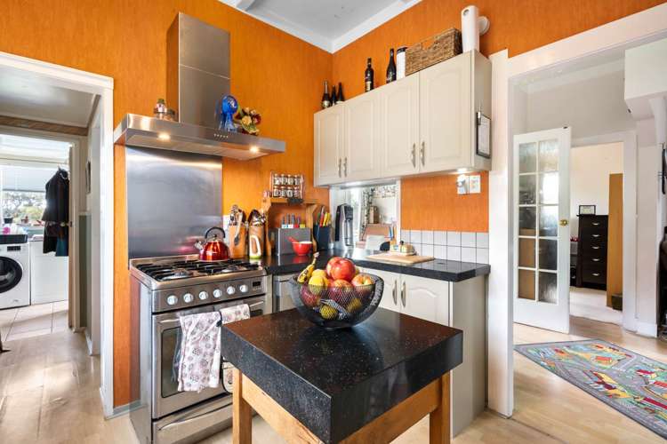 77 Astley Avenue New Lynn_10