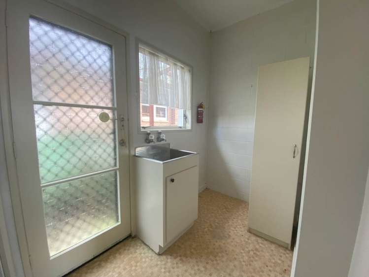 2/1 Cutler Street New Lynn_12