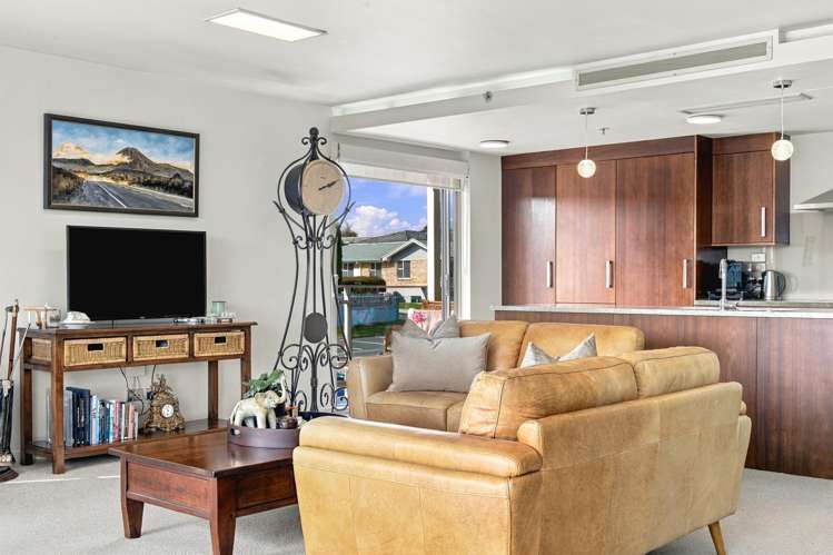 10/101 Roberts Street_5