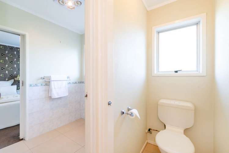 1/6 Pamela Place New Lynn_16