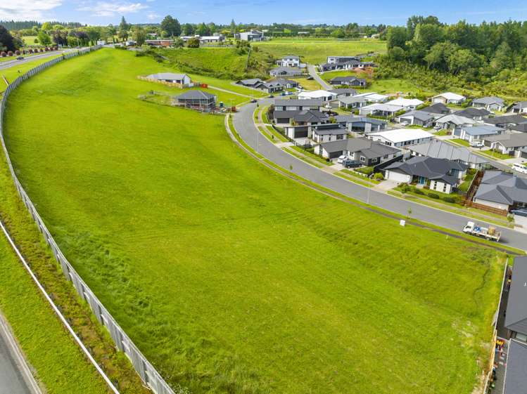 47 Whakaturou Crescent Pyes Pa_2